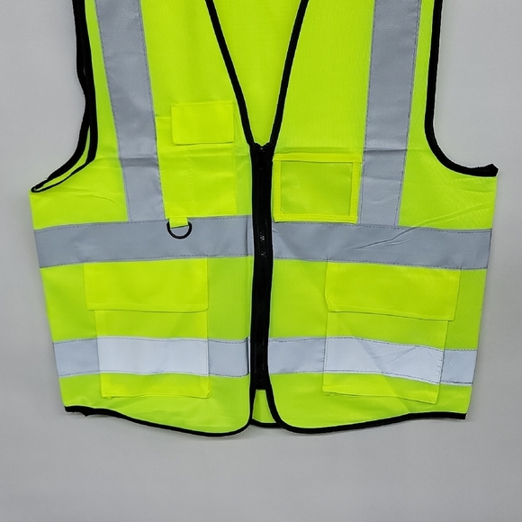High-Visibility Safety Vest - Picture 3 of 5